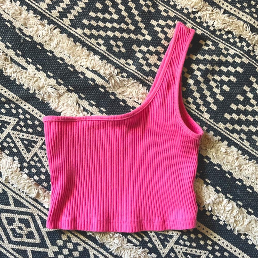 XS